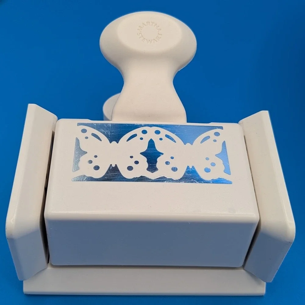 Martha Stewart Crafts Butterfly Lace Edge Punch Craft Tool Border Punch EUC